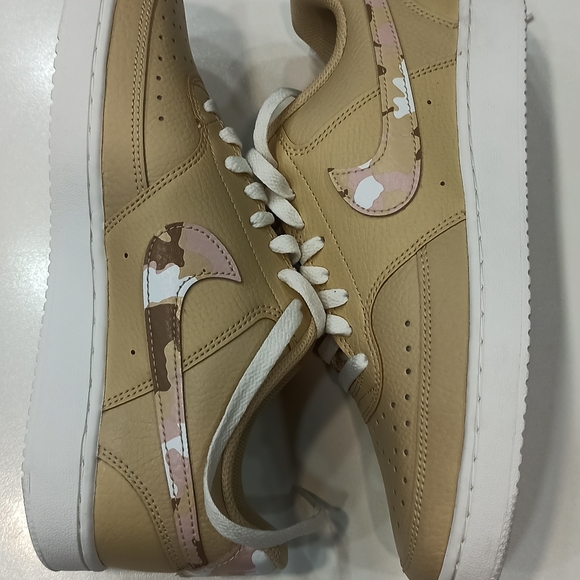 Nike Shoes - Nike women's air max system